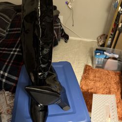 Women’s Boots Size 12