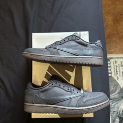Travis Scott Jordan 1 Low Velvet Brown Size 11