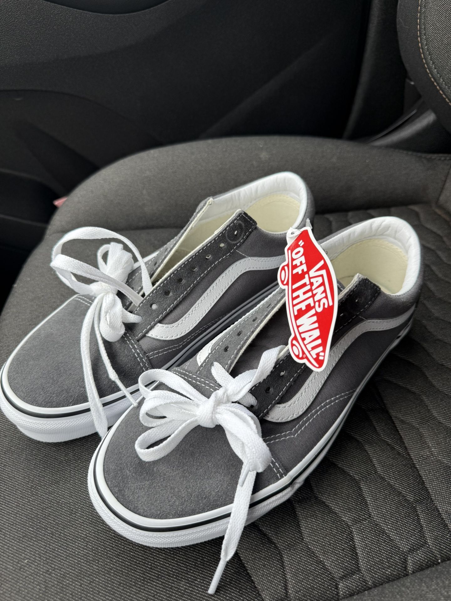 Brand New Vans Women’s Size 8