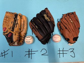 Set of 3 Baseball gloves and 2 Baseballs
