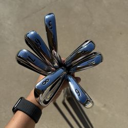 Titleist AP2 714 Forged 5–PW + GW w/ Dynamic Gold X100