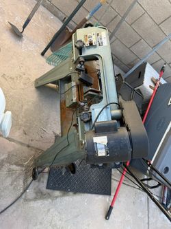 Metal cutting Bandsaw