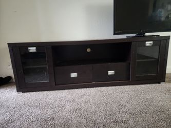 Living room entertainment center thing
