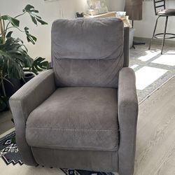 Recliner/couch