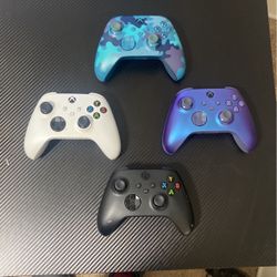 Xbox Controllers 