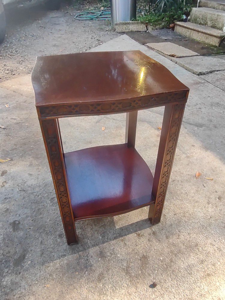 Vintage Solid Wood Side Table By Lane..... Heavy And Sturdy In Excellent Shape