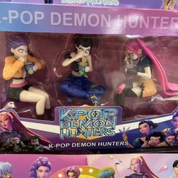 K-pop Demon Hunter three-piece set with Ramen