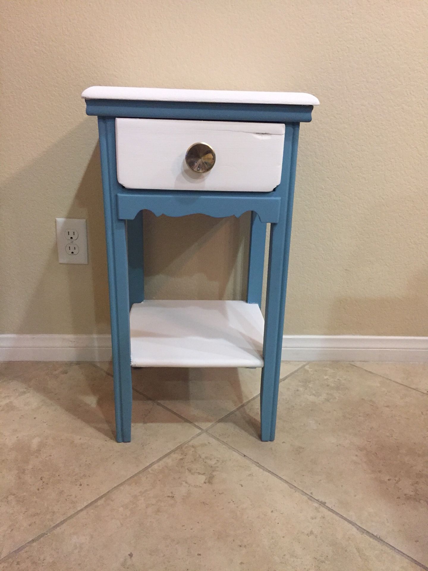 Antique/Vintage Shabby Chic Side Table