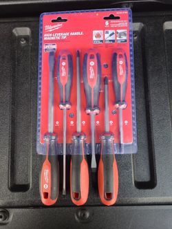 Brand New 6 Piece MILWAUKEE MAGNETIC TIP 