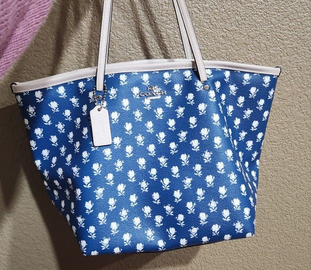 Coach Purse for Sale in Woodville, CA OfferUp