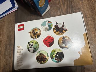 LEGO (contact info removed) Employee Exclusive "LEGO Factories National Animals
