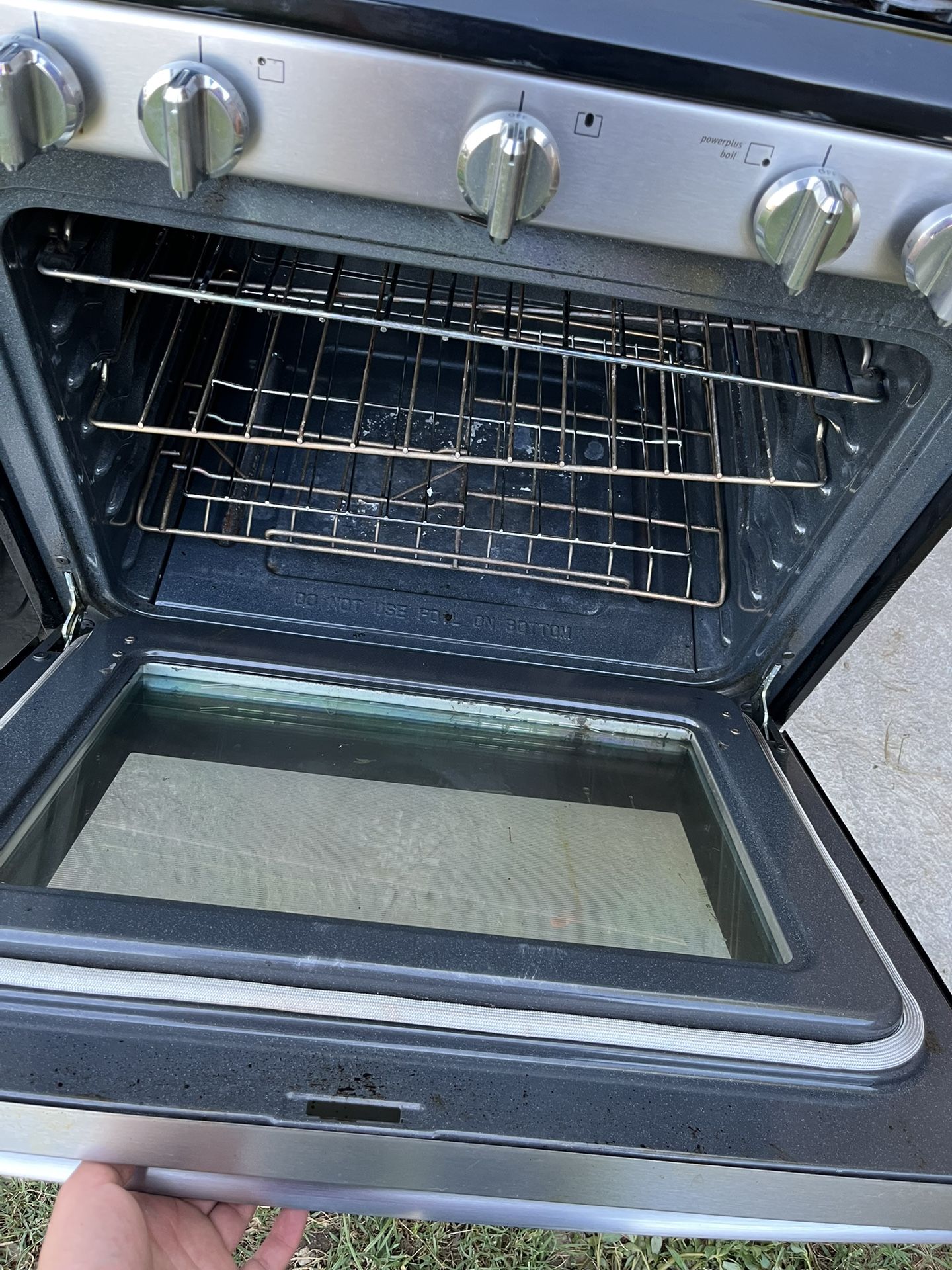 Frigidaire Stove
