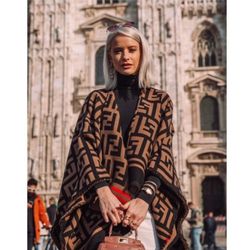 FENDI Roma FF Logo Oversized Wool Shawl Reversible Brushed Scarf Super Cozy Poncho Wrap Gucci Dior