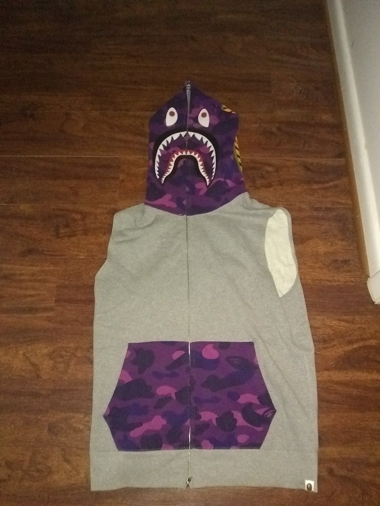 Bape shark sleeveless hoodie- size XL