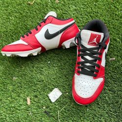 Jordan 1 Low Chicago Colorway (size 8.5)  