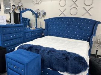 ‼️SALE LAST ONE‼️5PC Rebekah Queen Bedroom Set