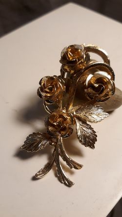 GOLD Toned Vintage Signed Coro Brooch