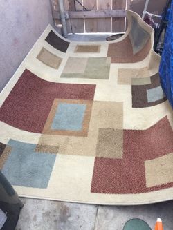 2 tapetes limpios el grande 7 pies de largo de ancho 5 pies el Chico 6 pies de largo de ancho 2 pies 45 porlos 2