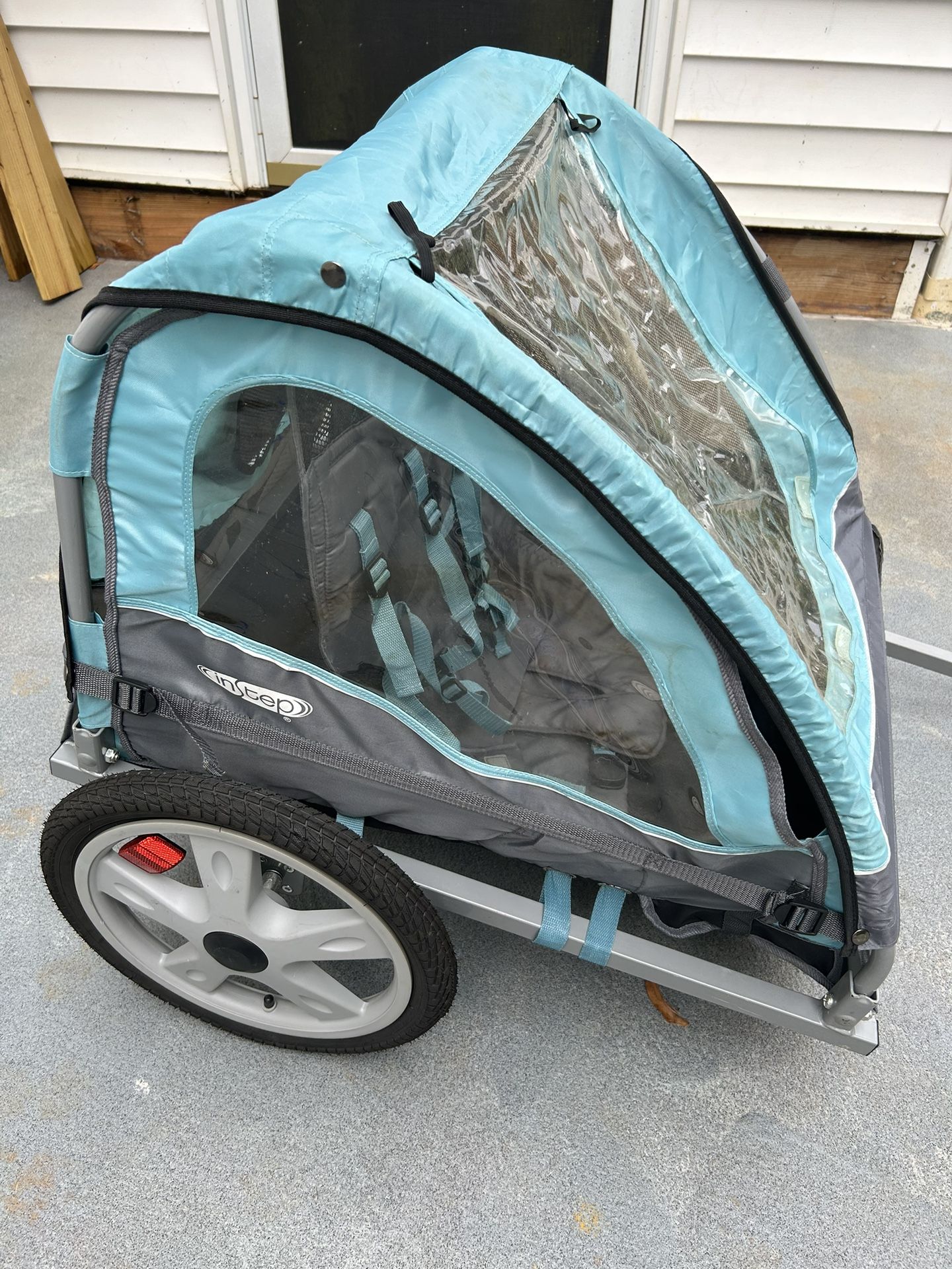 Instep Double Bike Trailer