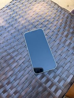 iPhone 16e 128 GB