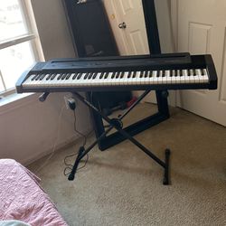 Roland  Piano 