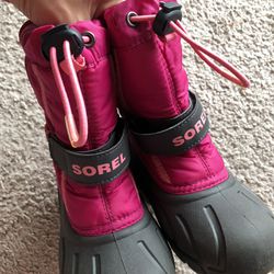 Sorel snow boots for girl ，90%new ，size 11