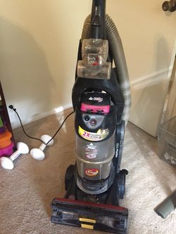 Bussell Pet Hair Eraser 3920 Upright Vacuum