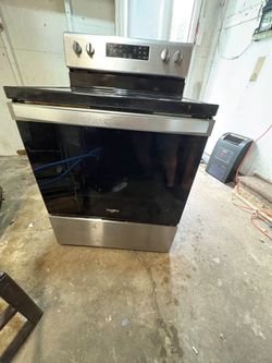 Electric stove with built in air fryer