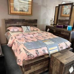 Multi Gray Derekson Queen  Bedroom Furniture Set | Dresser, Mirror, Nightstand 2, Panel Bed | King Bed Optional @ Fastest Delivery 🚚