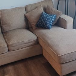 Gold Modern Sectional Sofa With Reversible Chaise 