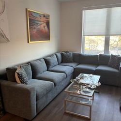 RAYMOUR & FLANIGAN 2-PIECE, 6 SEAT SECTIONAL “MEDLEY” GREEN GUARD  CERTIFIED~FREE OF CHEMICALS