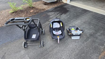 Chicco Infant Car Seat + Caddy Frame Stroller
