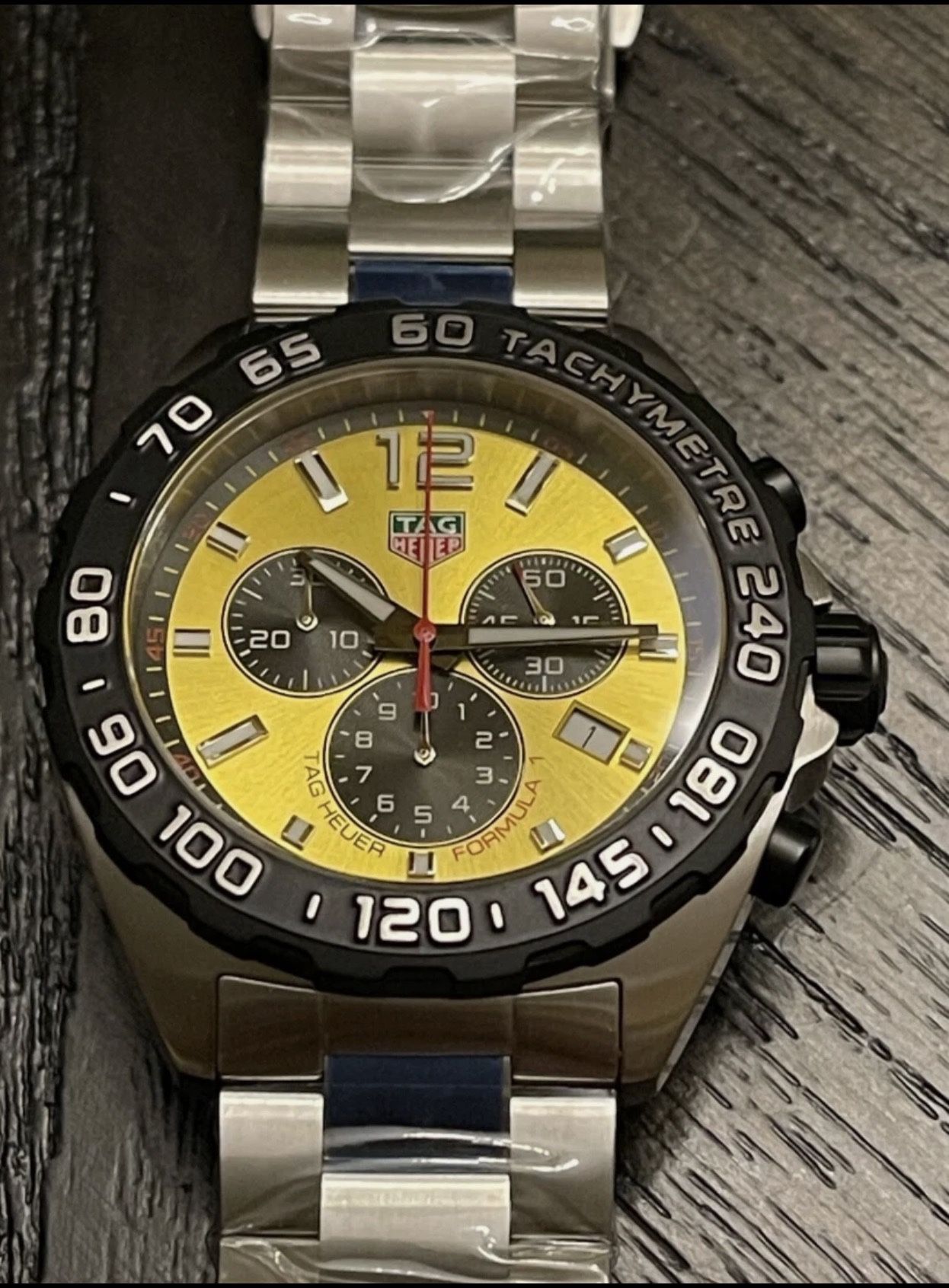 New Tag Heuer Formula 1 Quartz Chronograph Yellow Men's Watch CAZ101AM.BA0842