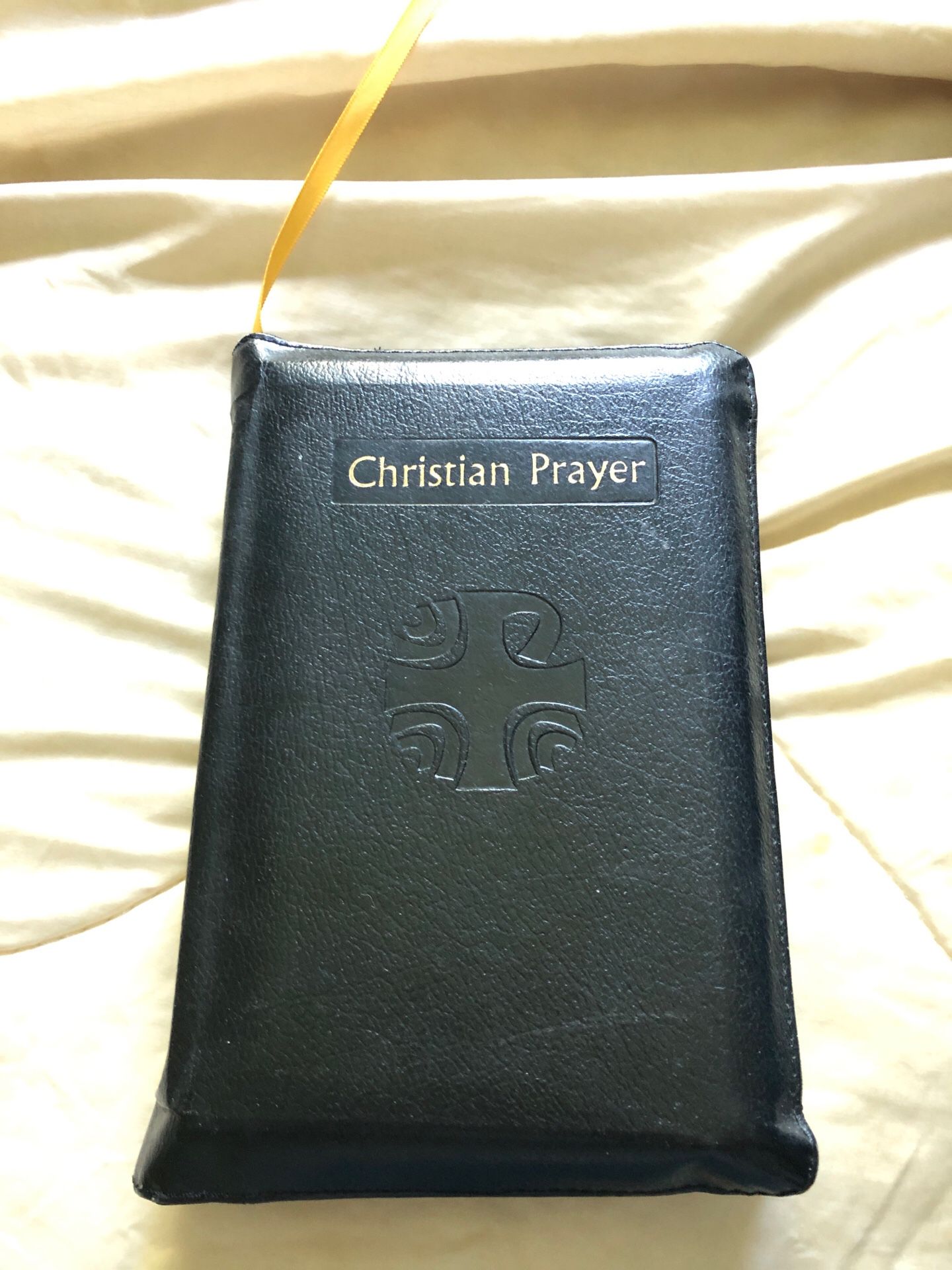 Christian Prayer (Catholic - Liturgy of the Hours - zippered leather)
