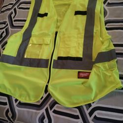 PPE Milwaukee Brand Reflective Neon Vest L-XL Adjustable