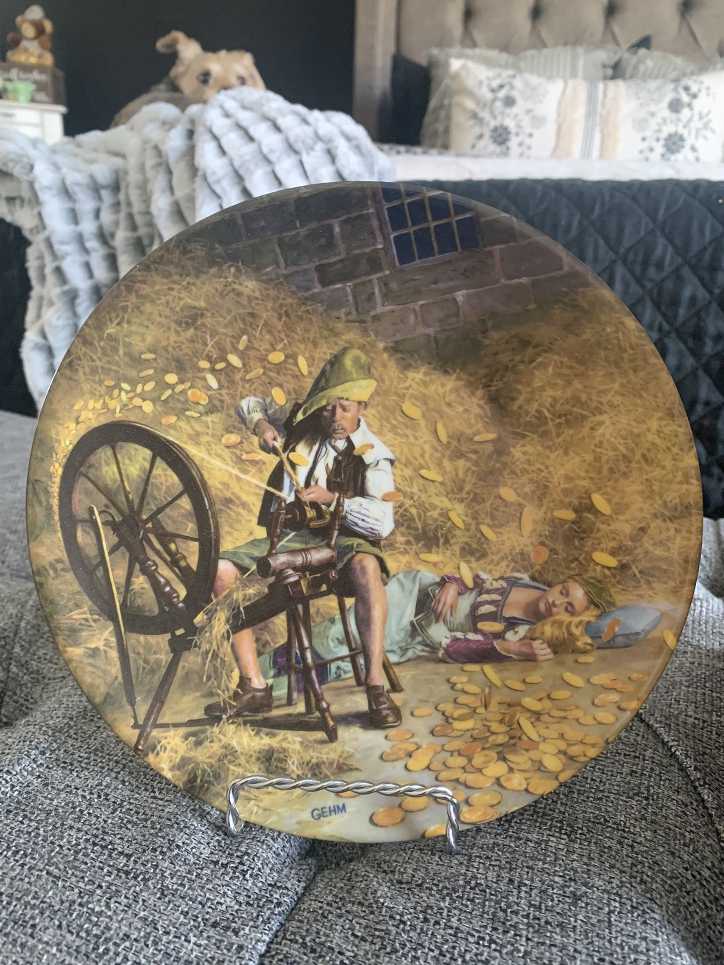Rumpelstilzchen Decor Plate With Stand. 