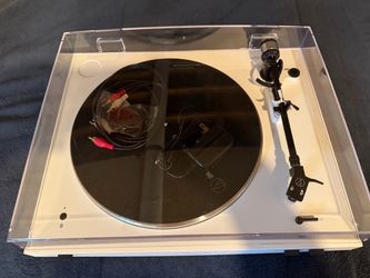 Audio technica Lp3xBt record player