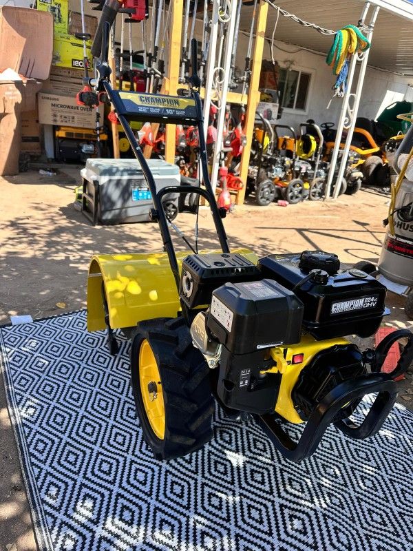 Champion Power Equipment
22 in. Counter Rotating Gas Rear Tine Tiller with Self-Propelled Agricultural Tires