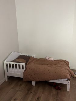 Toddler Bed 