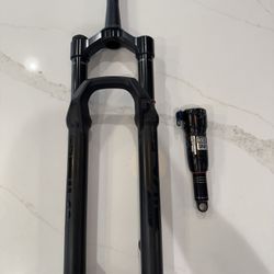 Rockshox Pike Fork and Deluxe Ultimate Shock