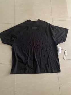 Essentials Jet black Tee