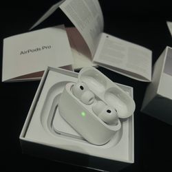 Apple AirPods Pro 3 Wireless Bluetooth Earbuds White Noise Cancelling In-Ear