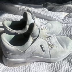 NIKE AIR MAX SHOES