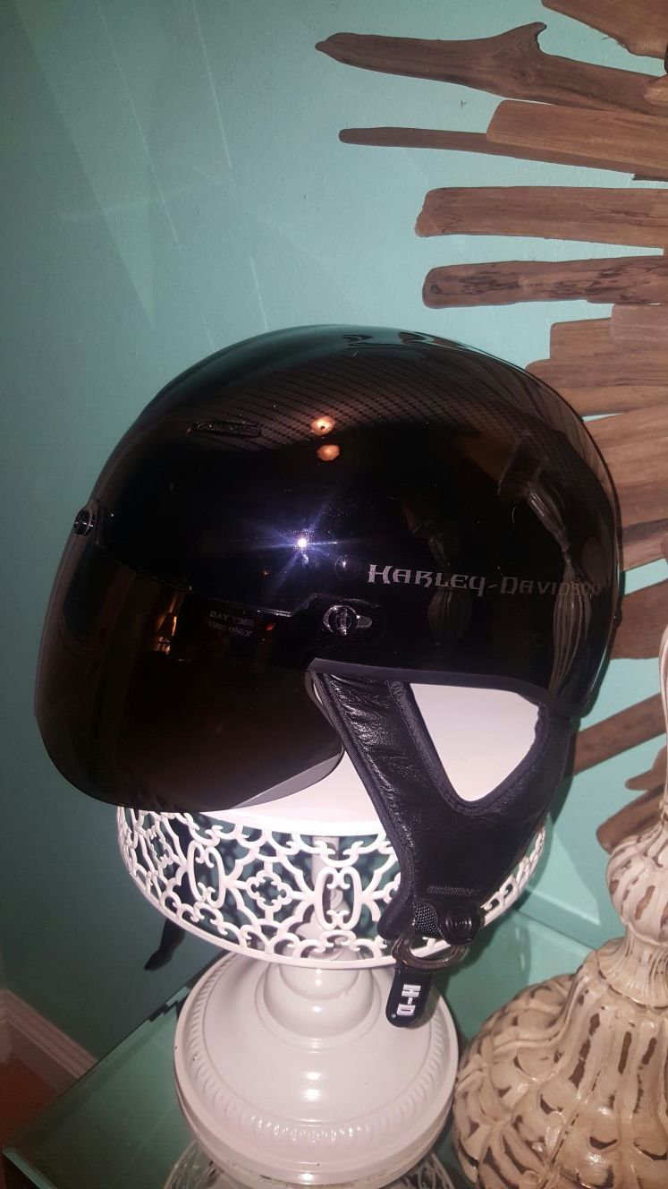 Harley Davidson Half Helmet with visor..size small...Like new!..Dot approved