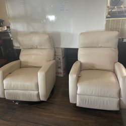 Pair of Swivel American Leather Comfort Recliner Finley RV7 Genuine Leather