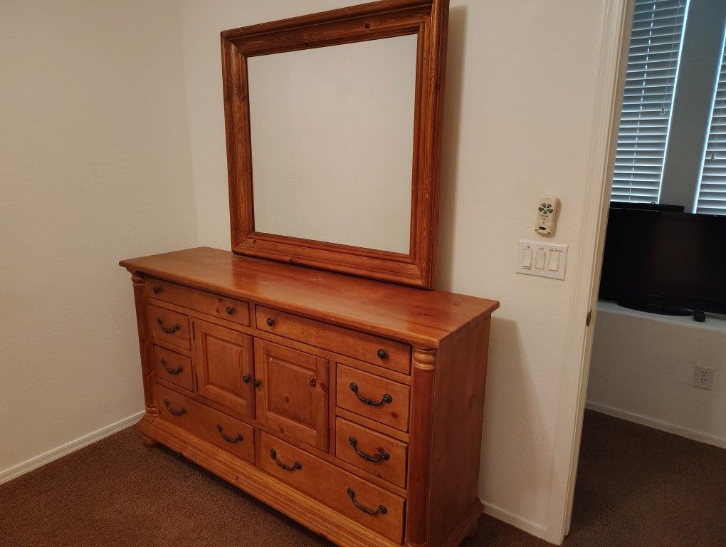 Dresser And End Table