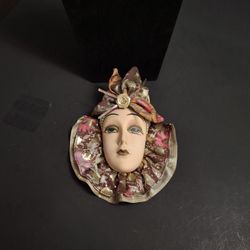 Vintage Hand-painted Porcelain New Orleans Mardi Gras Art Nouveau Masquerade Wall Art Mask 6" X 6"