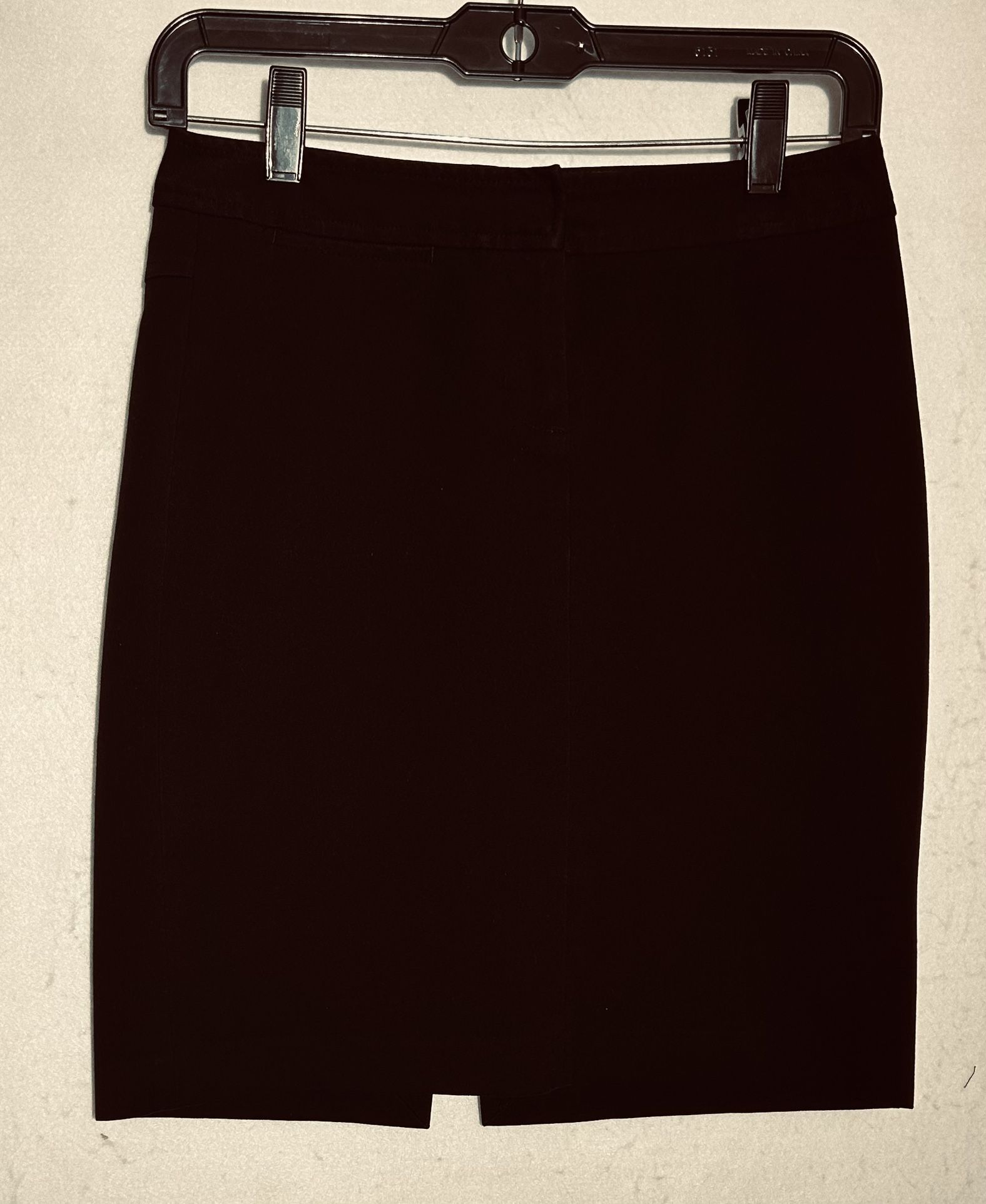 The Limited Stretch BLACK Pencil Skirt w/ Back Slit - Women's Sz 0- Career Work