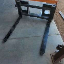 Bobcat Forks
