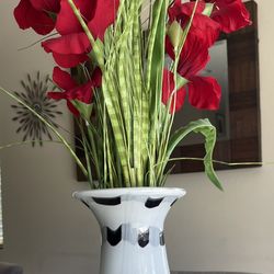 Black & White Vase W/ Flowers $10